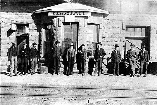 Flagstaff Railroad Depot. 1902.jpg